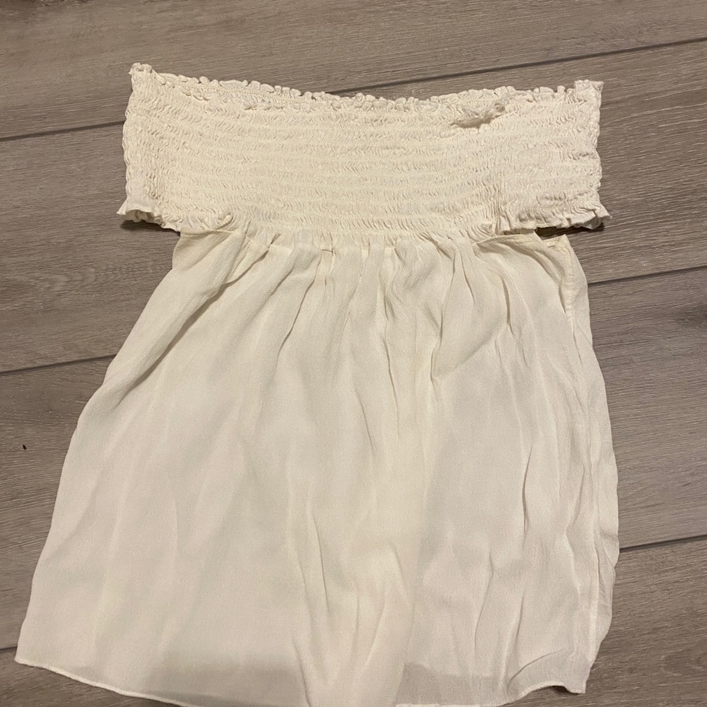 white off the shoulder brandy melville tee